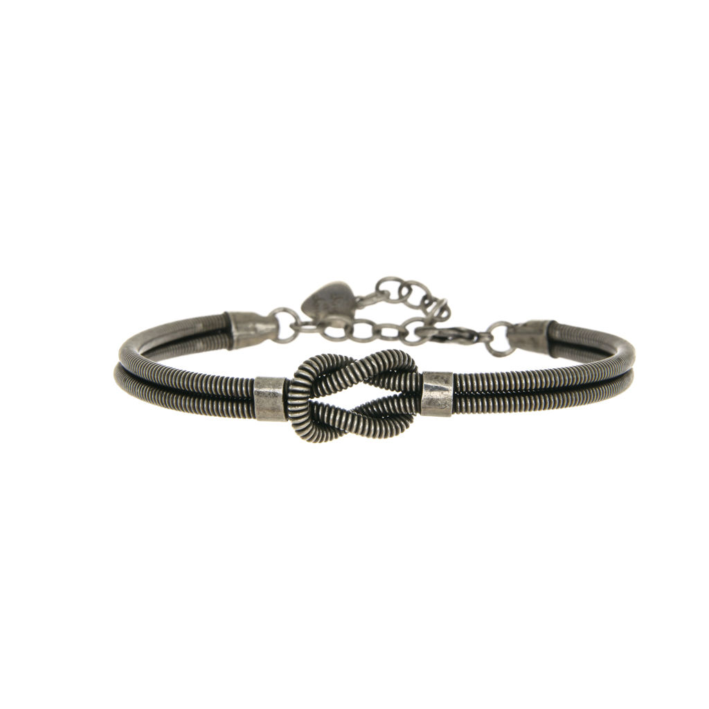 delia - joaillerie - diamant - vente - bijoux - 14 carats - bellon - or 18 carats - sur mesure - sing a song - lopé - lope - galeries marval - neuchâtel - neuchatel - faconnier - façonnier