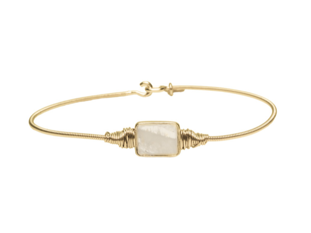 delia - joaillerie - diamant - vente - bijoux - 14 carats - bellon - or 18 carats - sur mesure - sing a song - lopé - lope - galeries marval - neuchâtel - neuchatel - faconnier - façonnier
