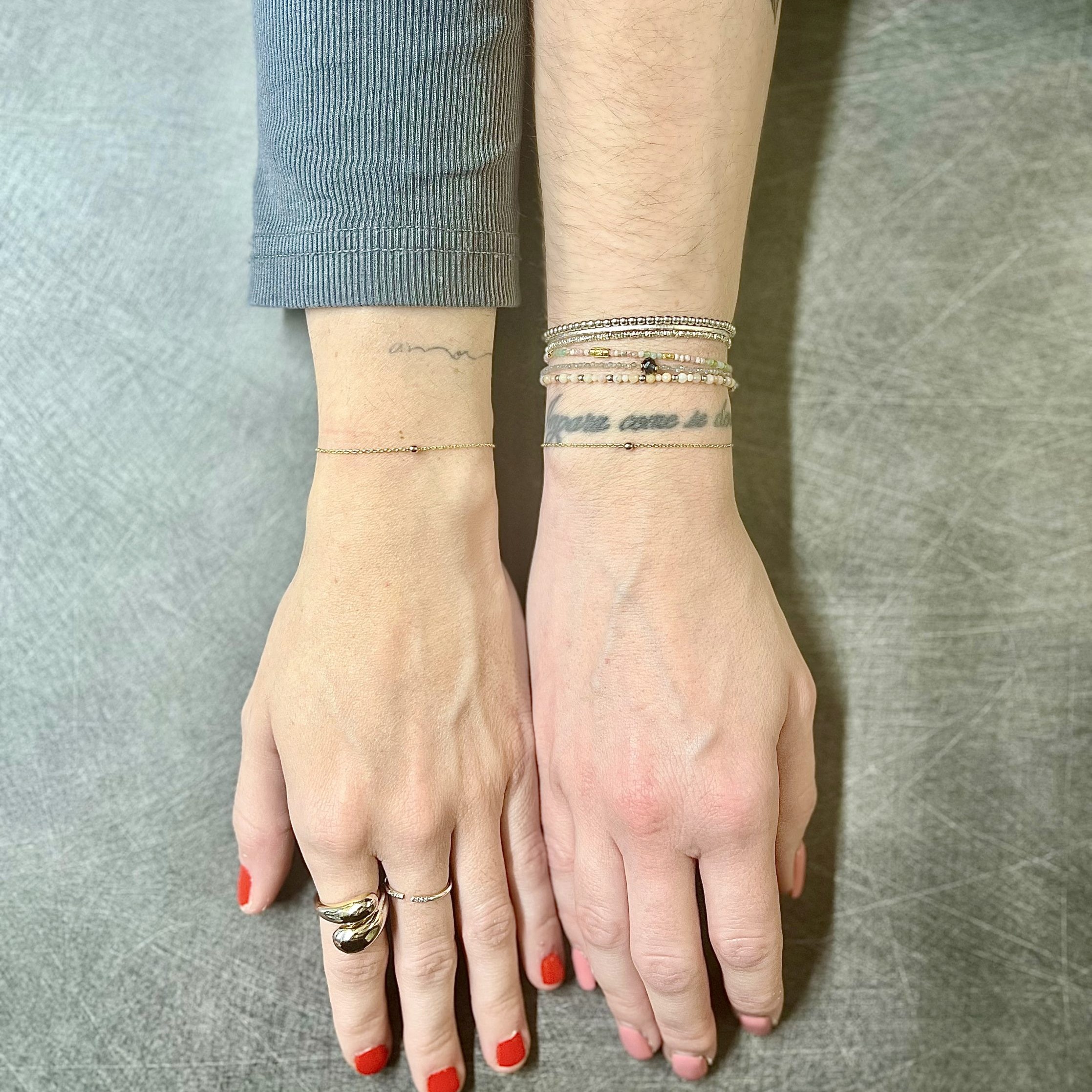 delia - joaillerie - diamant - vente - bijoux - 14 carats - bellon - or 18 carats - sur mesure - sing a song - lop&eacute; - lope - galeries marval - neuch&acirc;tel - neuchatel - faconnier - fa&ccedil;onnier - bracelet permanent