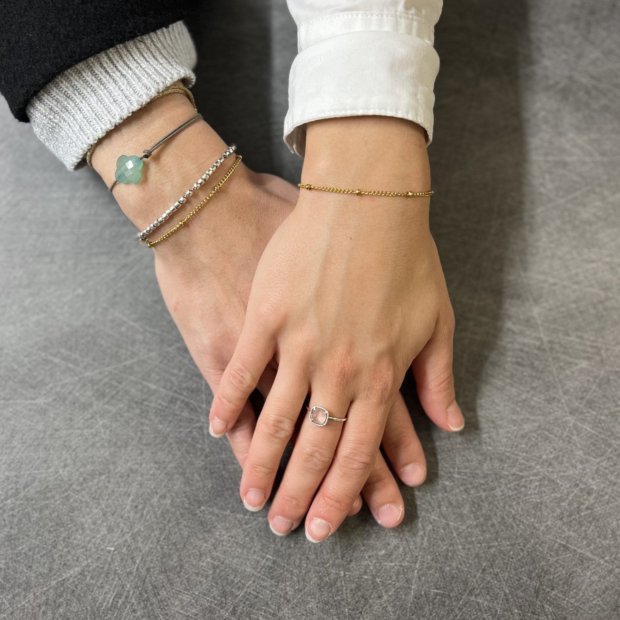 delia - joaillerie - diamant - vente - bijoux - 14 carats - bellon - or 18 carats - sur mesure - sing a song - lop&eacute; - lope - galeries marval - neuch&acirc;tel - neuchatel - faconnier - fa&ccedil;onnier - bracelet permanent